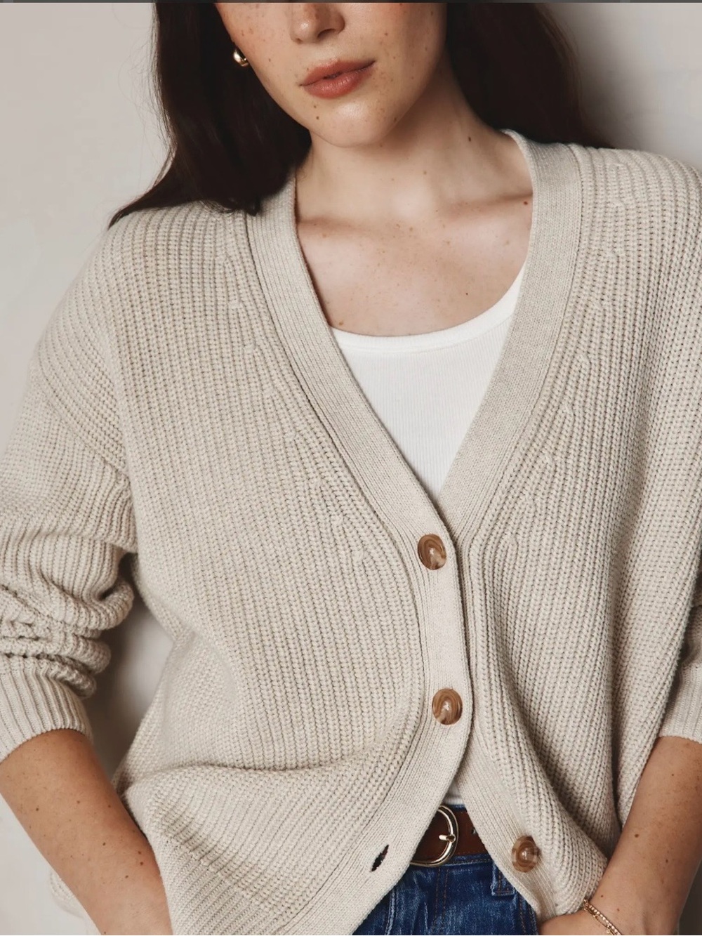 Cozy Oversized Boyfriend Cardigan Sweater in Speckled Beige, Quince/Size Small - Picture 2 of 7